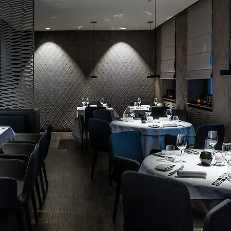 Neckartal فندق 3*